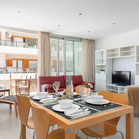 Mendez In Puerto ポレンサ